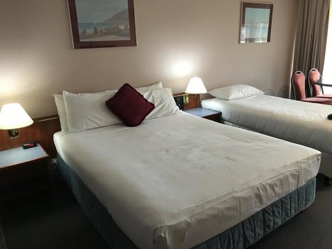 Tea Gardens Motel - E Caravan Parks 1