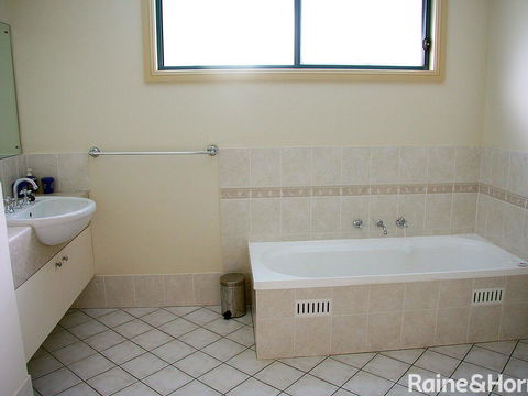 Terrigal Gem - 3/9 Auld Street, Terrigal - E Caravan Parks 3