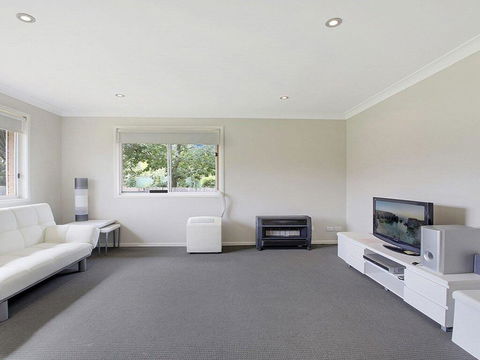 That Pink House! - Comfortable Home Away From Home - E Caravan Parks 1