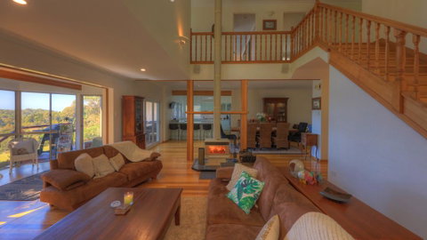 The Avenue At Montville Gracious House - E Caravan Parks 1