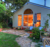 The Avenue at Montville Luxury Cottage - E Caravan Parks