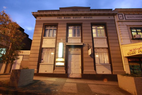 The Bank Guesthouse - E Caravan Parks 1