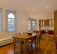 Roxburgh House Apartments - E Caravan Parks