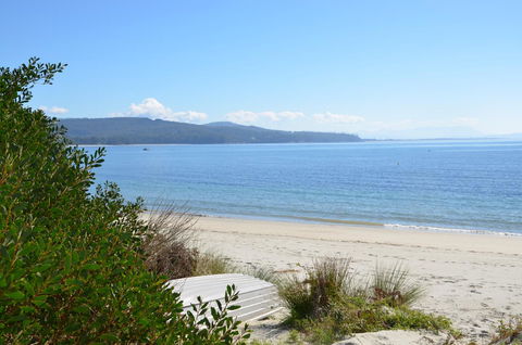 Yolla Beach House - E Caravan Parks 8