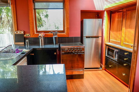 Bridge View Retreat - E Caravan Parks 27
