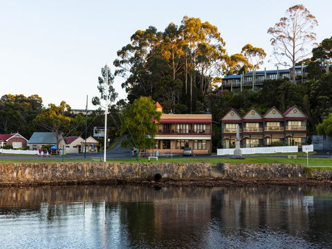 Strahan Village - E Caravan Parks 36