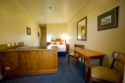 Strahan Village - E Caravan Parks 32