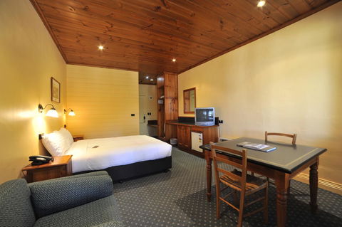 Strahan Village - E Caravan Parks 35