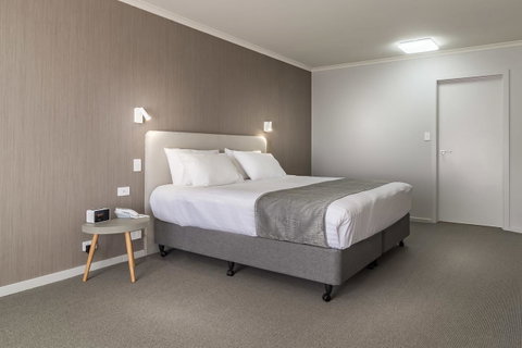 Argosy Motor Inn - E Caravan Parks 1