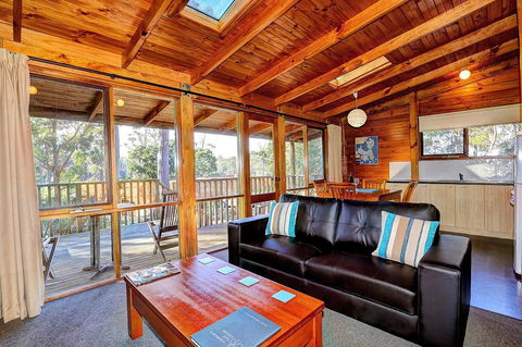 Stewarts Bay Lodge - E Caravan Parks 39