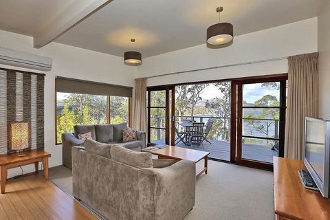 Stewarts Bay Lodge - E Caravan Parks 32