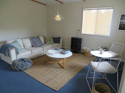 The Cabin 96 - E Caravan Parks 3