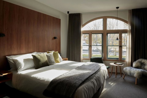 Moss Hotel - E Caravan Parks 8