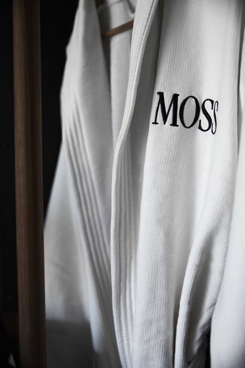 Moss Hotel - E Caravan Parks 11