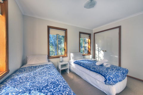 Freycinet Sanctuary 5 - E Caravan Parks 5
