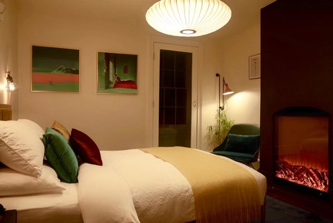 Lotus Gogh Apartment - E Caravan Parks 14