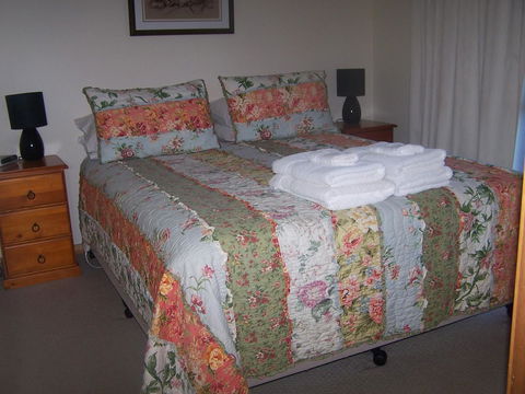 Drumreagh Cabins - E Caravan Parks 31
