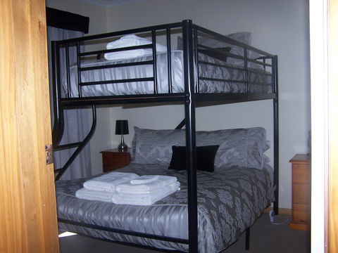 Drumreagh Cabins - E Caravan Parks 32