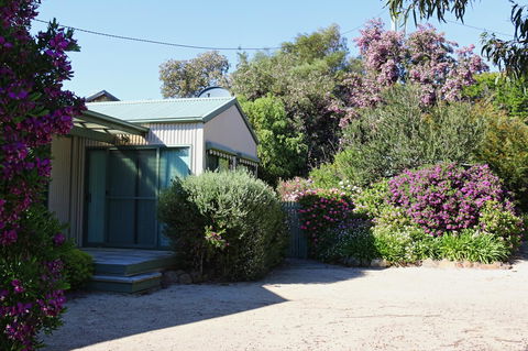 Hazards Beach House - E Caravan Parks 0