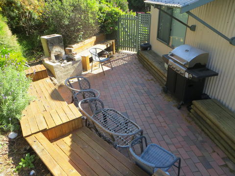 Hazards Beach House - E Caravan Parks 3