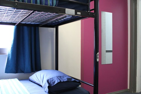 The Nook Backpackers - E Caravan Parks 38