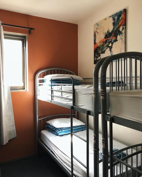 The Nook Backpackers - E Caravan Parks 15