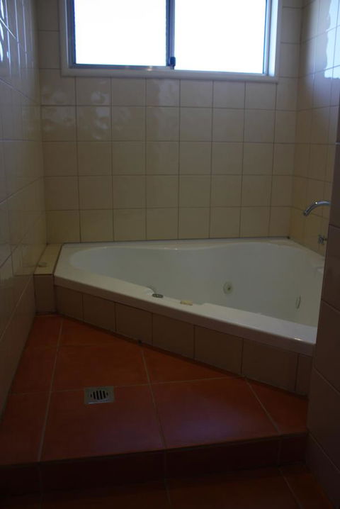 Swansea Motor Inn Tasmania - E Caravan Parks 33