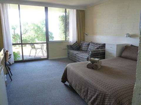Swansea Motor Inn Tasmania - E Caravan Parks 21