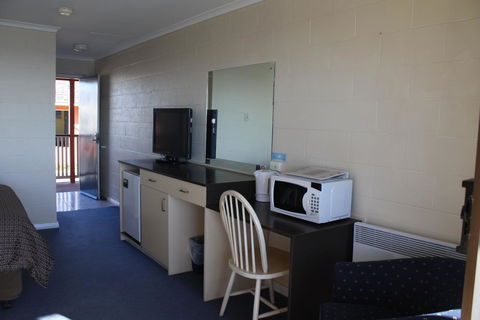 Swansea Motor Inn Tasmania - E Caravan Parks 42