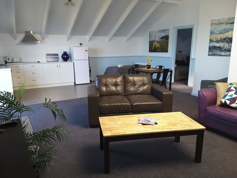 Swansea Motor Inn Tasmania - E Caravan Parks 3