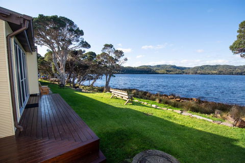 Lettes Hideaway - E Caravan Parks 4