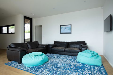Blessington Beach Retreat - E Caravan Parks 22