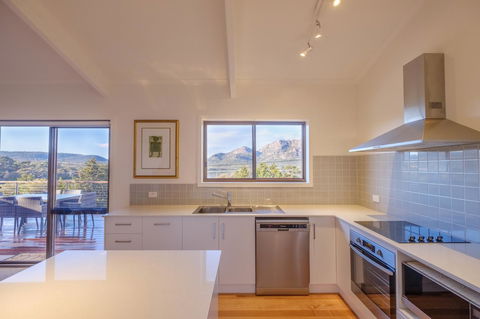 Arthouse Freycinet - E Caravan Parks 9
