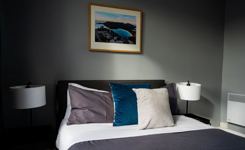 The Tasmanian Inn - E Caravan Parks 6