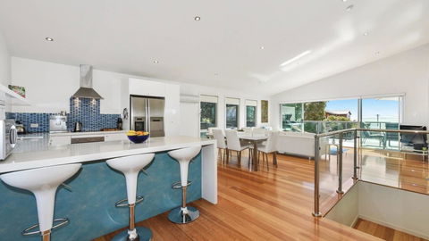 Seas The Day - Seaside Getaway - E Caravan Parks 5