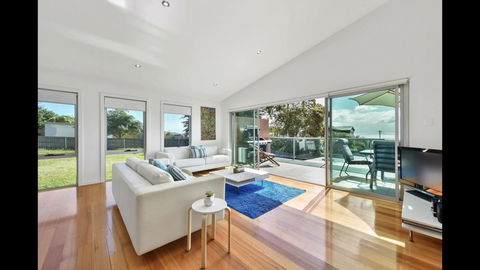 Seas The Day - Seaside Getaway - E Caravan Parks 0