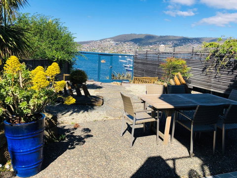 My Hobart Stay - Holiday Rentals - E Caravan Parks 1