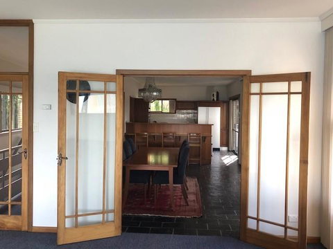 My Hobart Stay - Holiday Rentals - E Caravan Parks 14