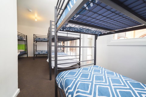 The Brunswick Hotel - E Caravan Parks 30