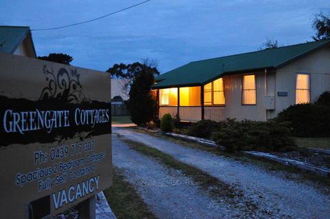 GreenGate Cottages - E Caravan Parks 4
