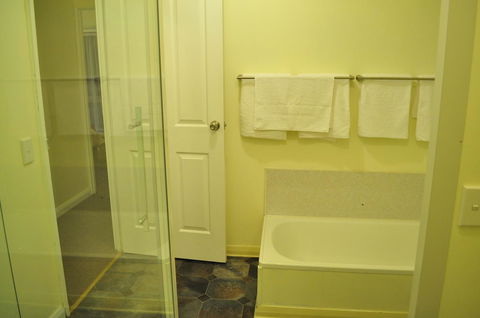 GreenGate Cottages - E Caravan Parks 27
