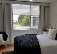 Beach Hut Scamander - E Caravan Parks