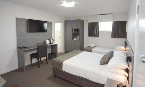Bridge Hotel - E Caravan Parks 5