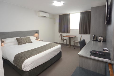 Bridge Hotel - E Caravan Parks 7