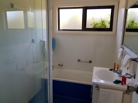 Regatta Point Tavern & Holiday Villas - E Caravan Parks 33