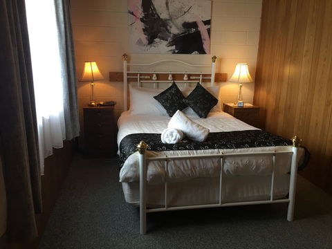 Regatta Point Tavern & Holiday Villas - E Caravan Parks 14