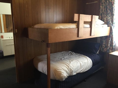 Regatta Point Tavern & Holiday Villas - E Caravan Parks 4