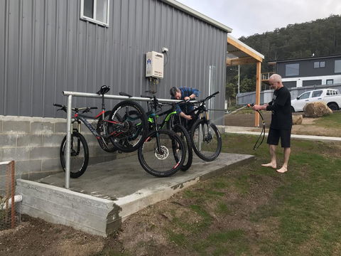 Derby Digs Cottage - E Caravan Parks 13