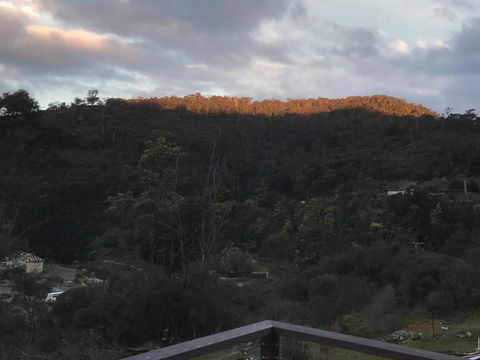 Derby Digs Cottage - E Caravan Parks 17