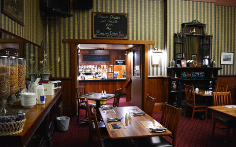 Empire Hotel Queenstown - E Caravan Parks 15